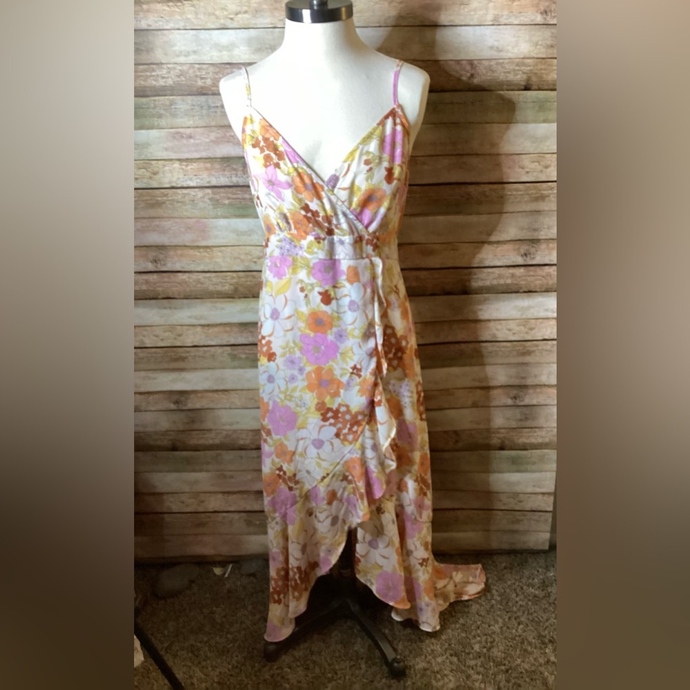 Women’s Dress Kenedik Surplice Neck Sleeveless Tulip Floral